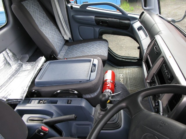 HINO () Ranger FC7JKF (FC7JKW):  