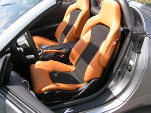 Nissan () 350 Z Roadster (Z33):  