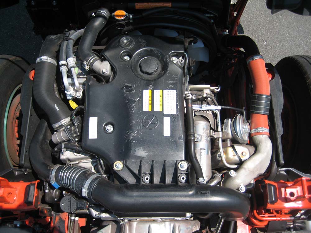 Isuzu () Elf NKR85 (Y):  