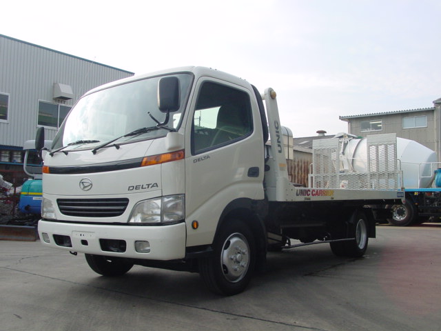 Daihatsu () Delta XZU412 (XZU411N):  
