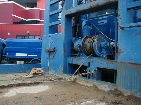 Isuzu () Truck CXH19U:  
