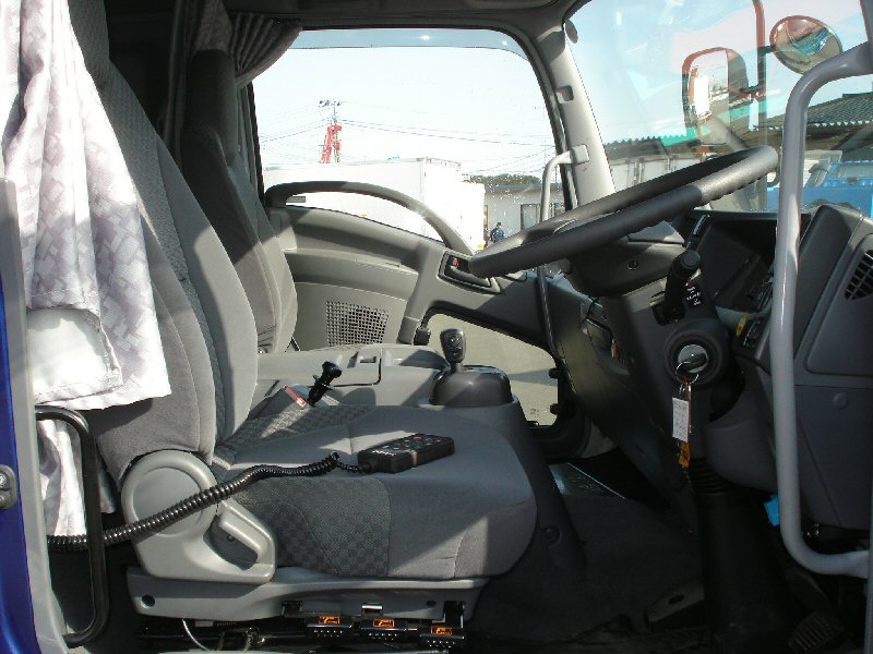 Isuzu () Forward FTR34:  