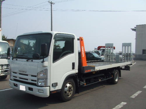 Isuzu () Elf NPR85:  