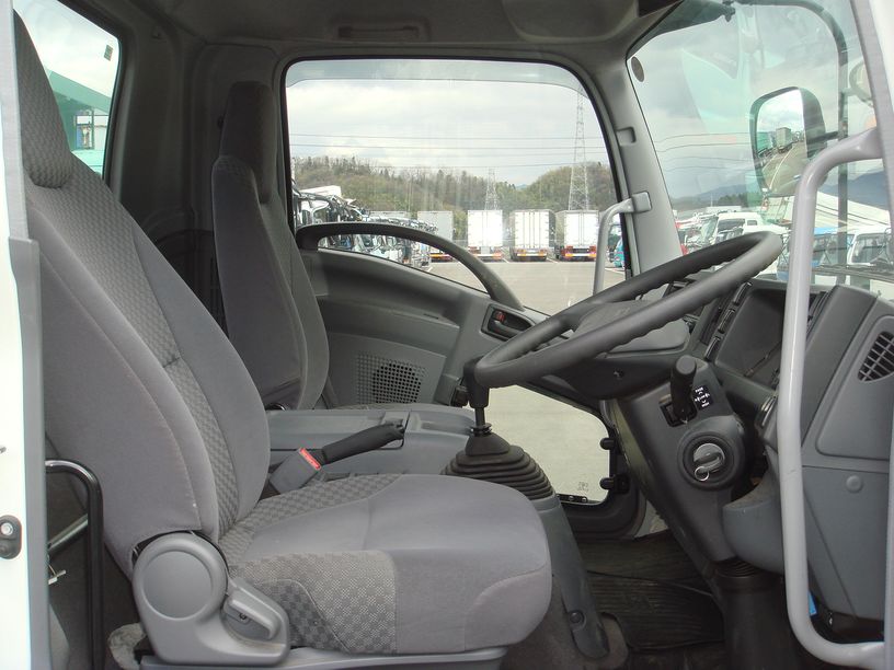 Isuzu () Forward FRR34 (T2), 2008:  