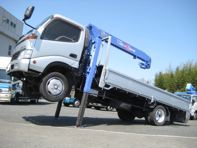 Daihatsu () Delta BU420:  