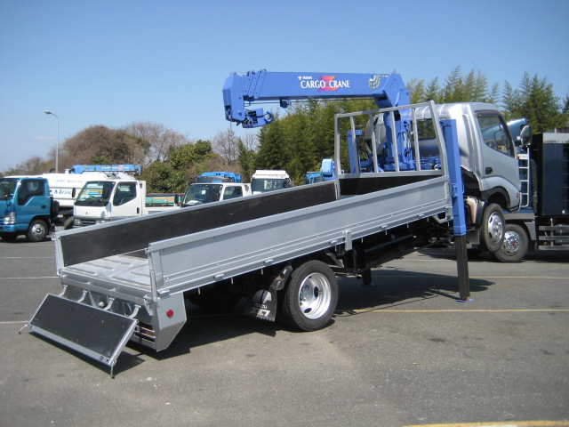 Daihatsu () Delta BU420:  
