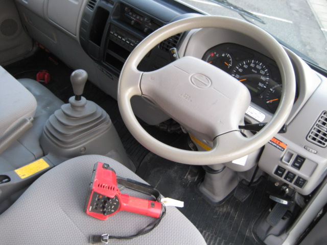 HINO () Dutro XZU410 (XZU414, 420, 424):  