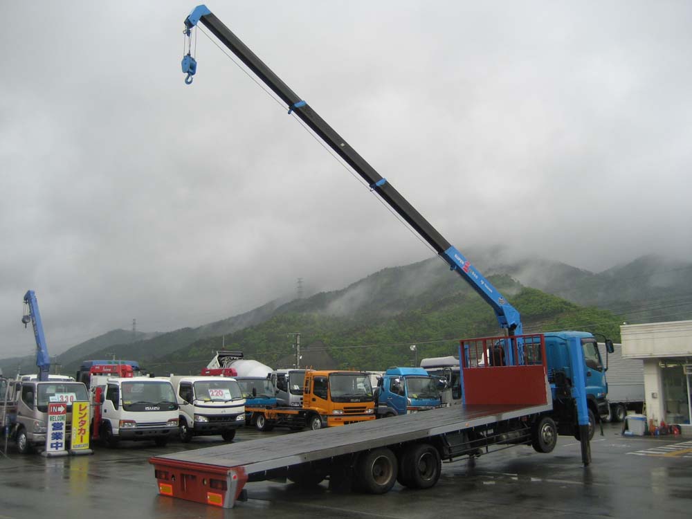 Isuzu () Gigamax CYJ23W3Z:  