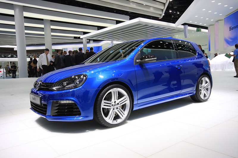 Volkswagen (VW) () Golf R:  