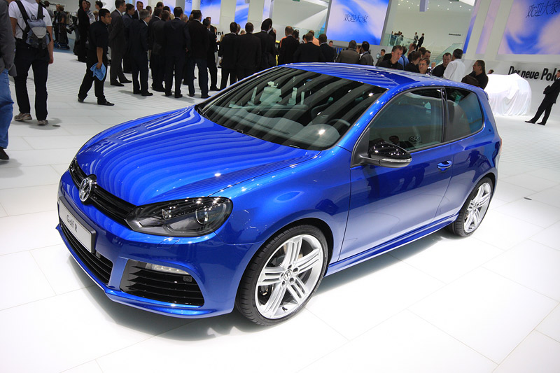 Volkswagen (VW) () Golf R:  