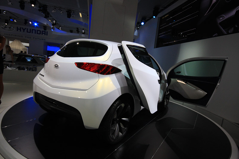 Hyundai () ix-Meto:  