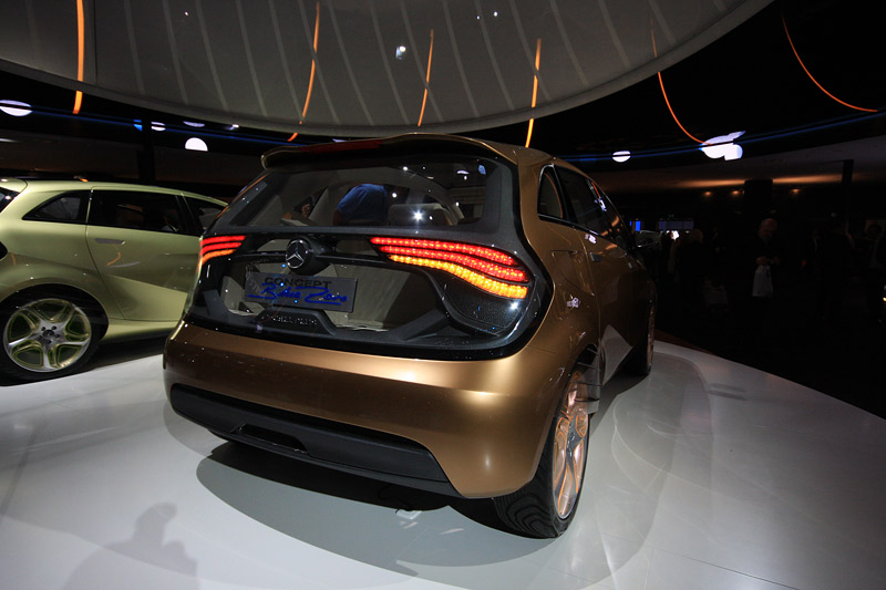 Mercedes Benz () BlueZero Concept:  
