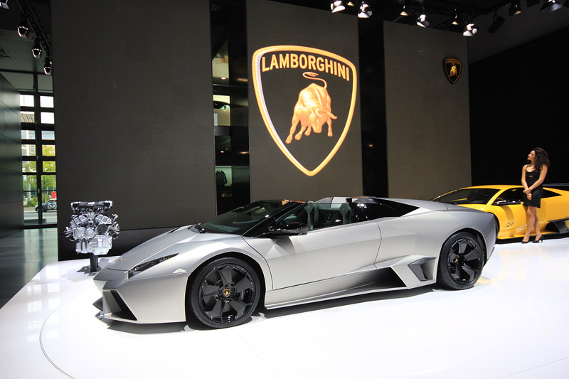 Lamborghini ( ) Reventon:  