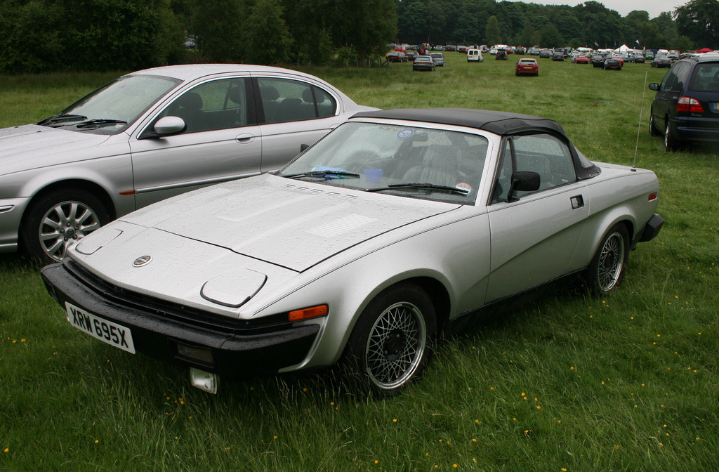 Triumph () TR7, TR8:  