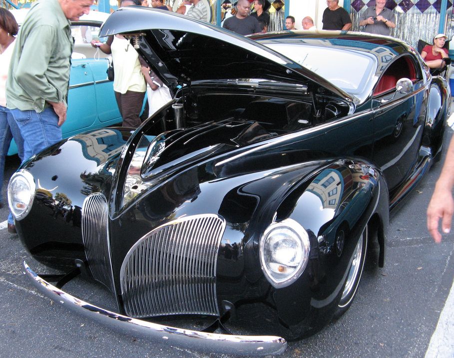 Deco Rides () Zephyr:  