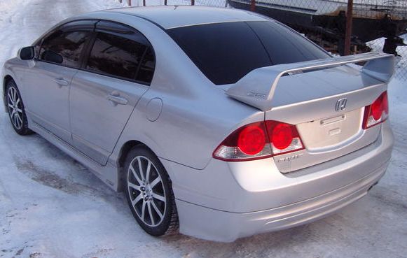 Honda () Civic VII (ES_, EN_):  