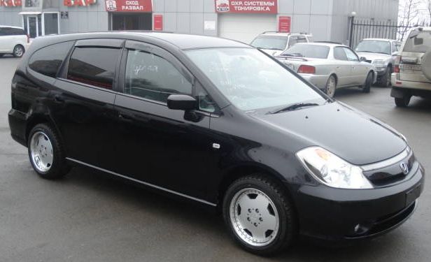 Honda () Stream I:  