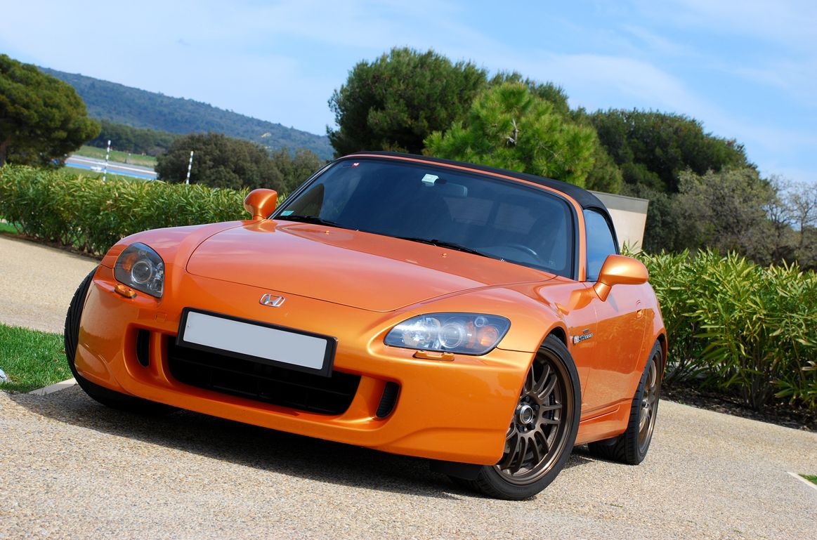 Honda () S2000:  