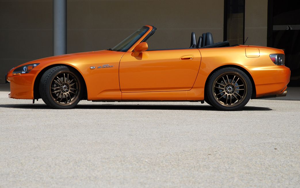 Honda () S2000:  