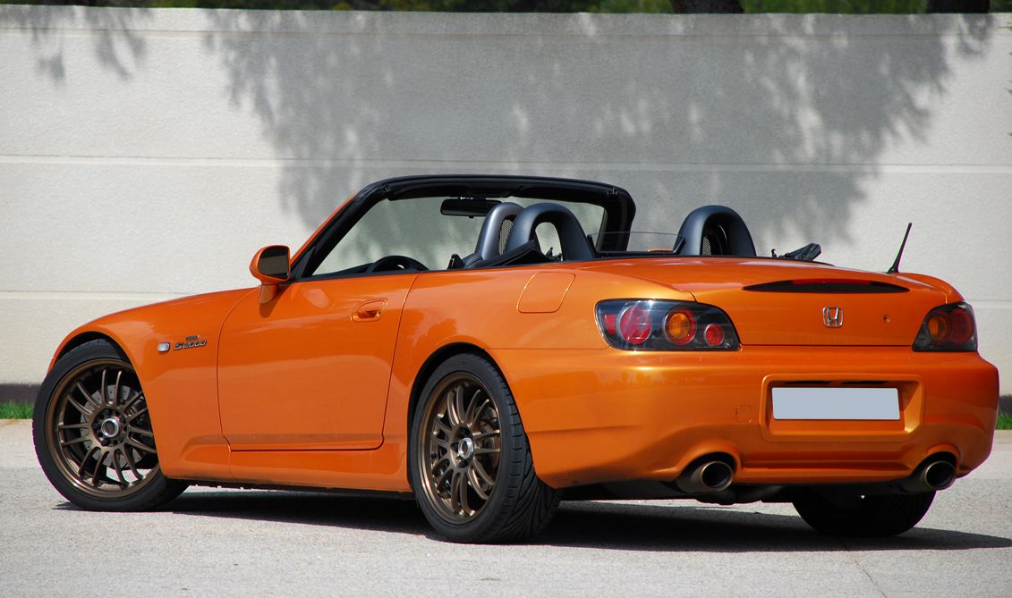 Honda () S2000:  