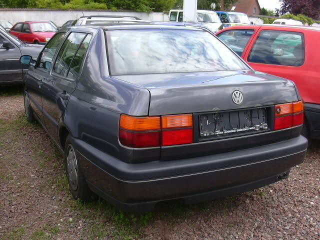Volkswagen (VW) () Jetta (Vento) III (1H2):  