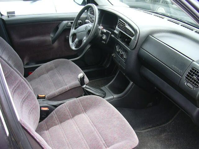 Volkswagen (VW) () Jetta (Vento) III (1H2):  