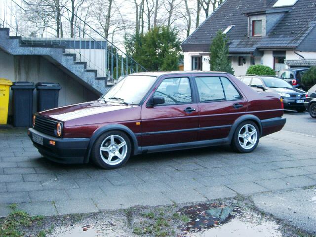 Volkswagen (VW) () Jetta II (19E, 1G2):  