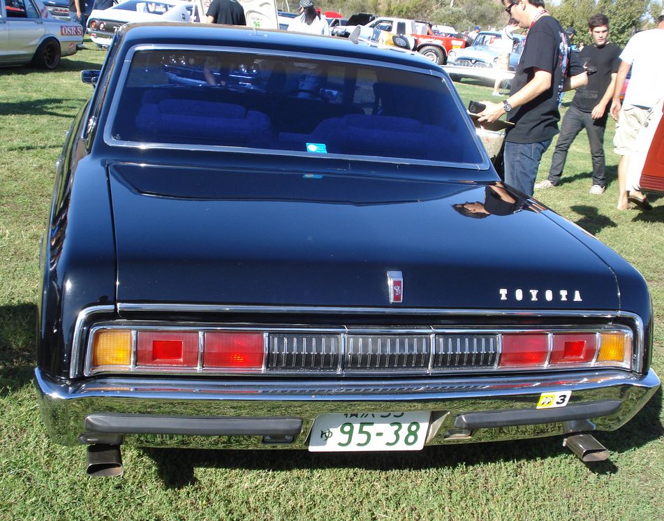 Toyota () Century VG20:  