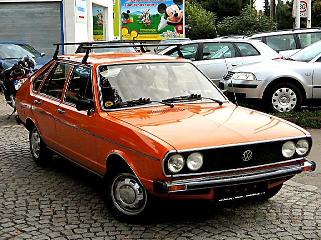 Volkswagen (VW) () Passat (32):  