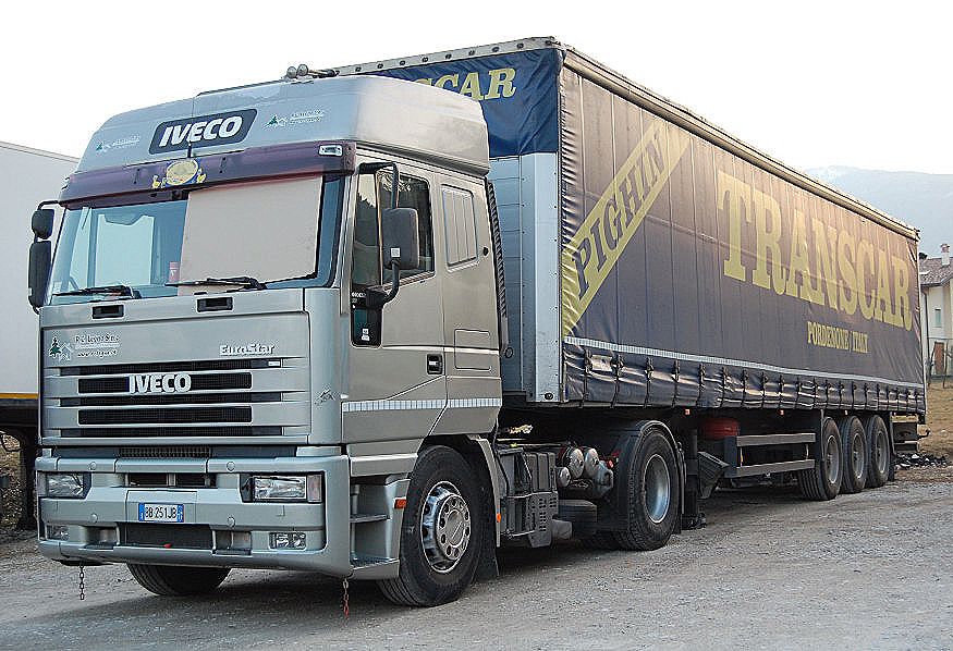 Iveco () EuroStar:  