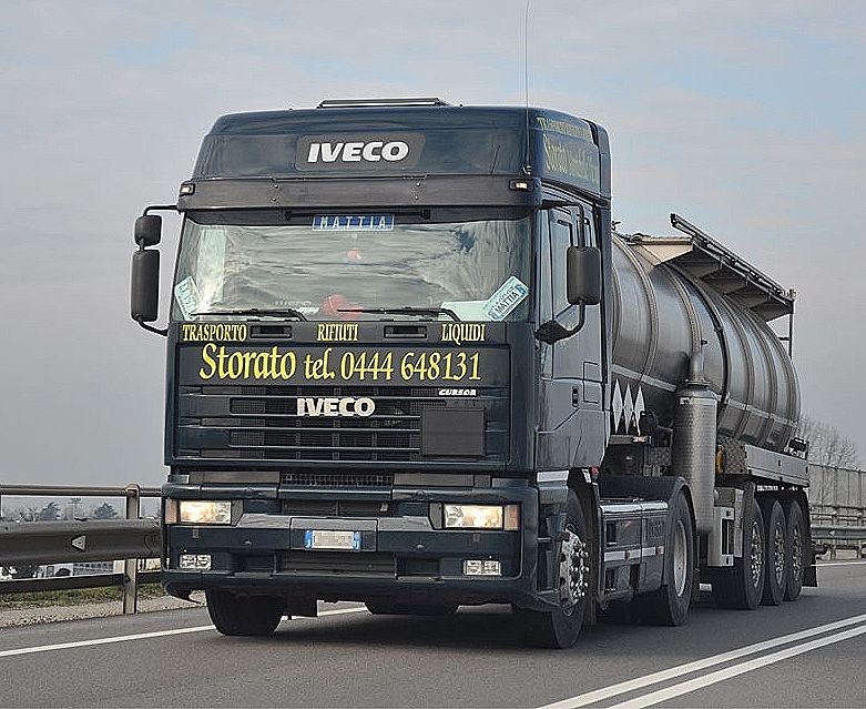 Iveco () EuroStar:  