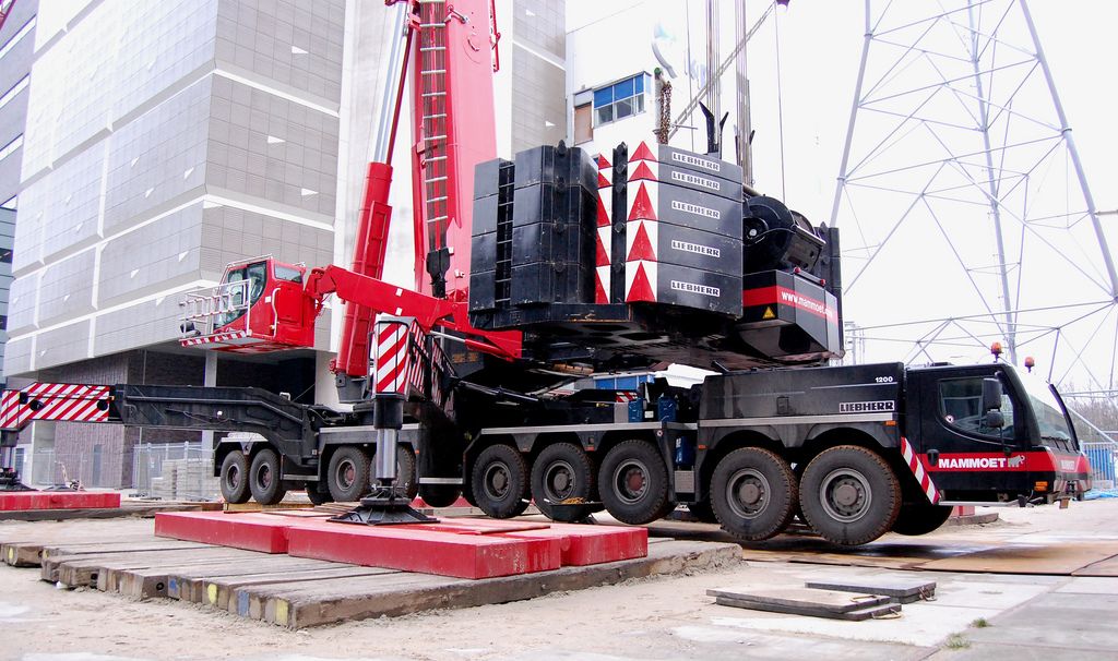 Liebherr () LTM 11200-9.1:   