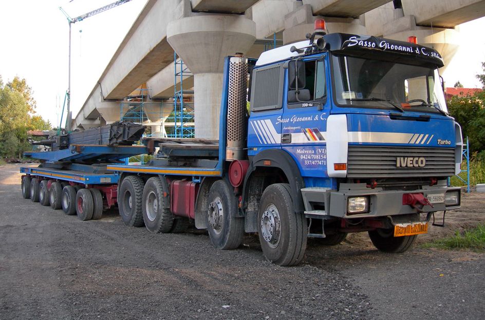 Iveco () TurboStar:  