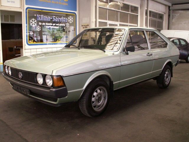 Volkswagen (VW) () Passat (32):  