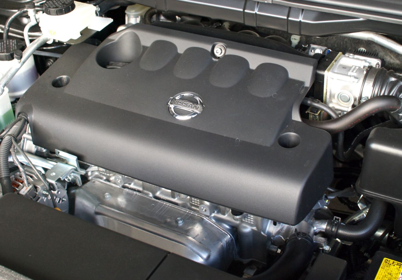 Nissan () QR25DE:  