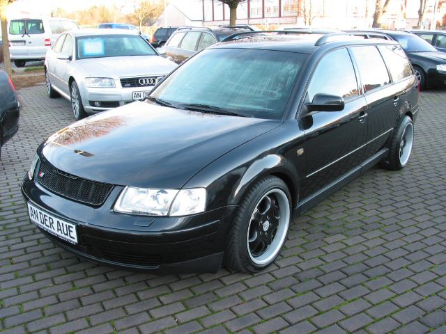 Volkswagen (VW) () Passat Variant V (3B5):  