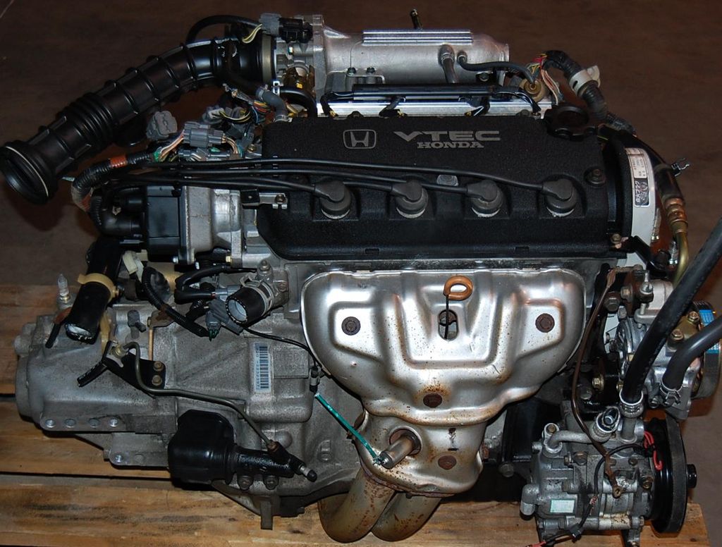 Honda () D15B, D15Z (VTEC):  