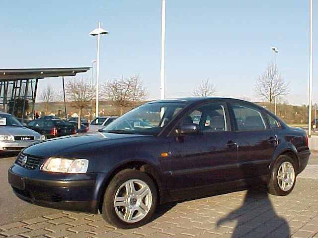 Volkswagen (VW) () Passat V (3B2):  