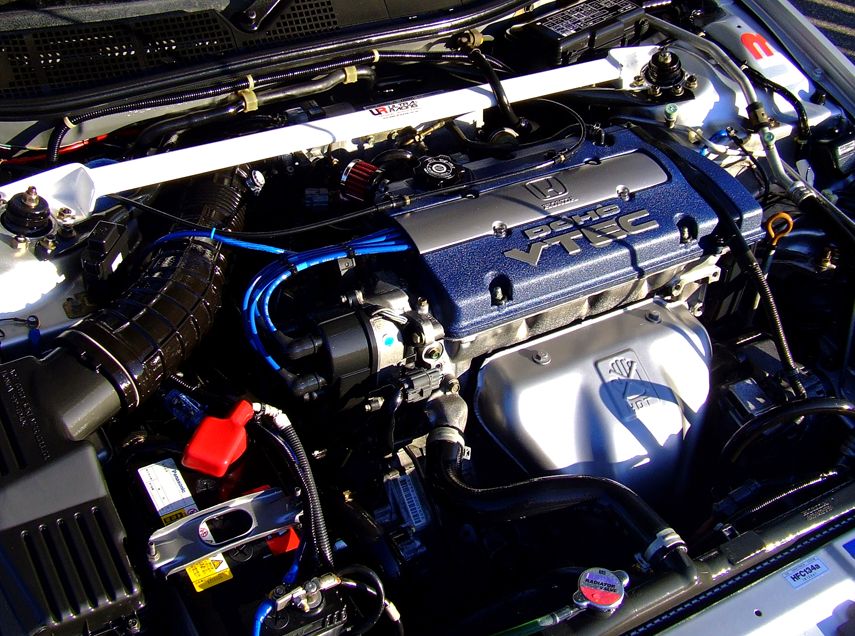 Honda () F20B (DOHC):  