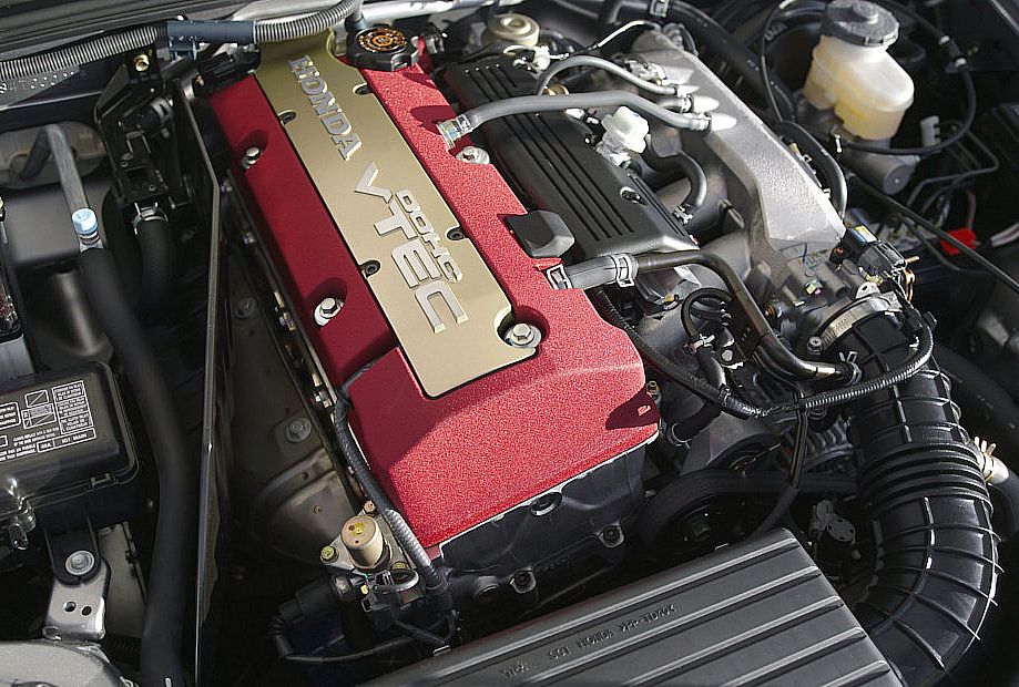 Honda () F20C:  