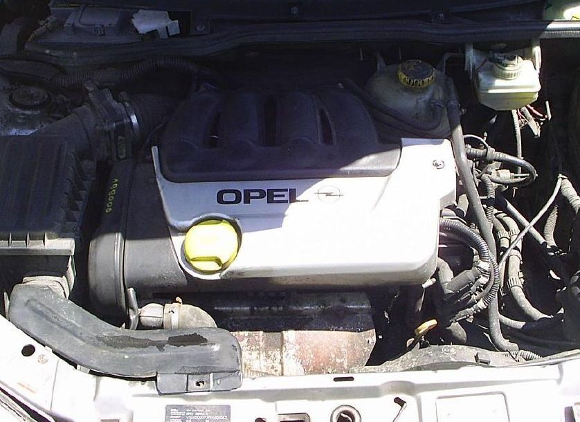 Opel () C16XE:  