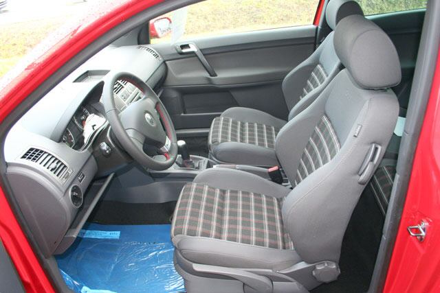 Volkswagen (VW) () Polo IV (9N1, 9N3):  