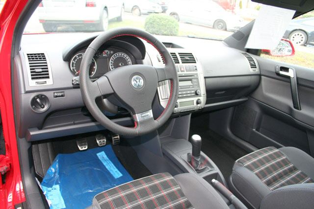 Volkswagen (VW) () Polo IV (9N1, 9N3):  