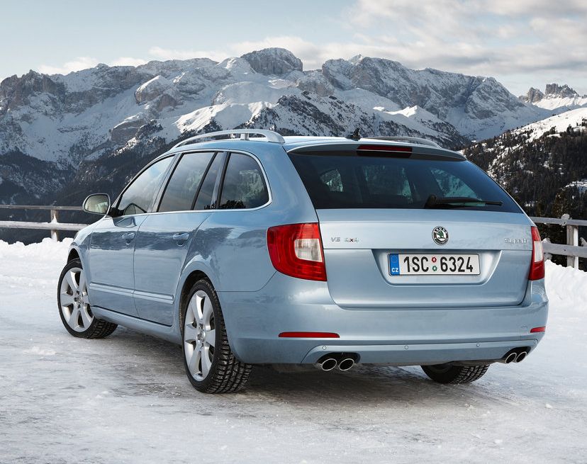 Skoda () Superb II Comby (3T5):  