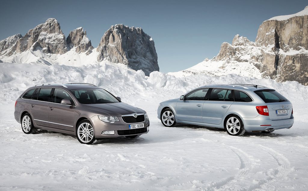 Skoda () Superb II Comby (3T5):  