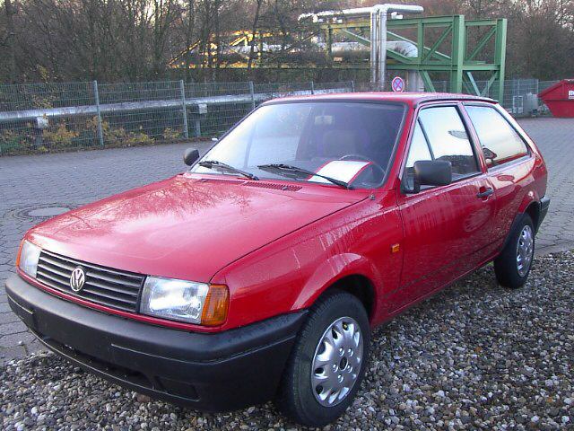 Volkswagen (VW) () Polo II Coupe (86C, 80):  