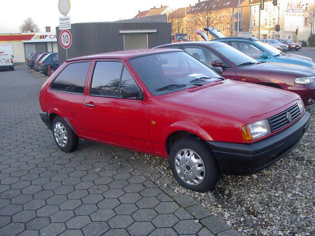 Volkswagen (VW) () Polo II Coupe (86C, 80):  