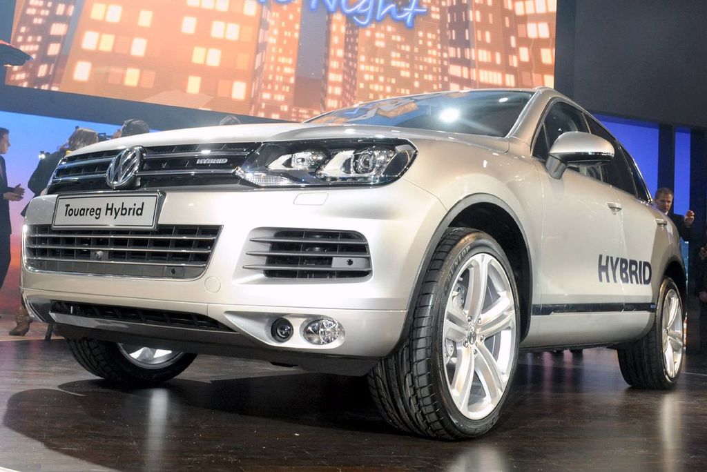 Volkswagen (VW) () Touareg II (7P5, 7P6):  