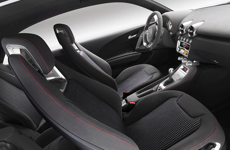 Audi () A1 I (8X1):  