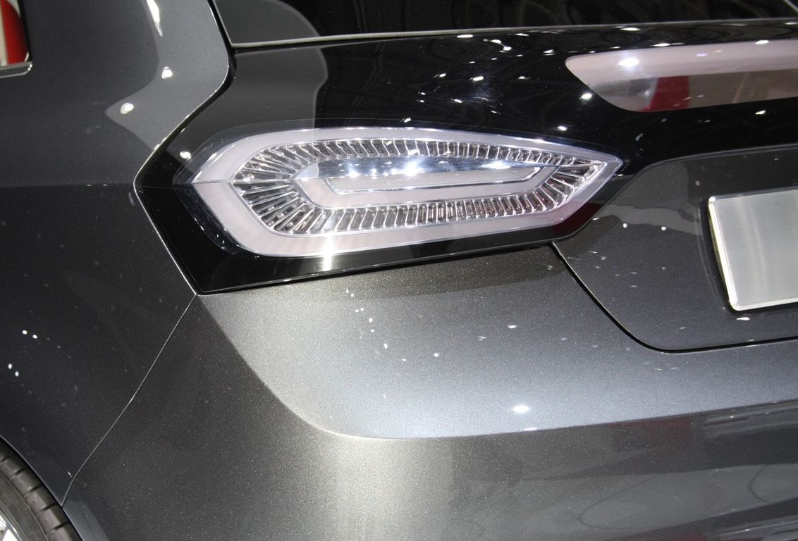 Audi () A1 I (8X1):  